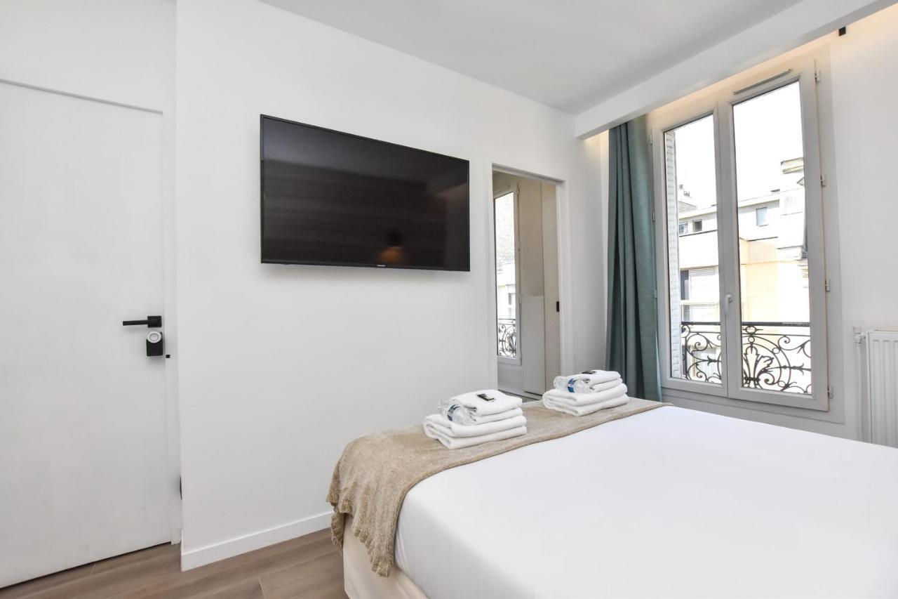 باريس Cosy Bedroom Near Tour Eiffel Champs De Mars المظهر الخارجي الصورة